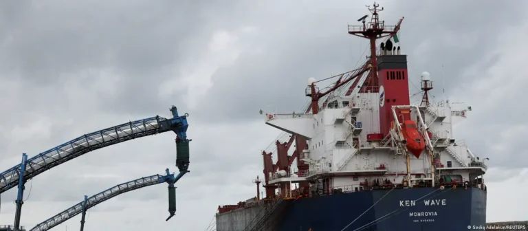 Toxic Fumes Kill 37 at Nigerian Jetty as Oil Theft Turns Deadly
